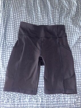 Black Lululemon biker shorts